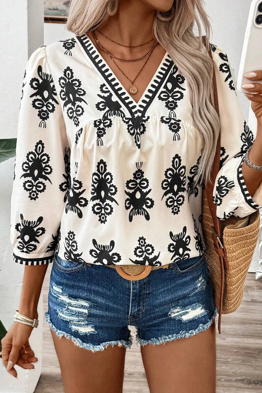 Printed V-Neck Blouse in 3 Colors Asymmetric Hem Blouse
