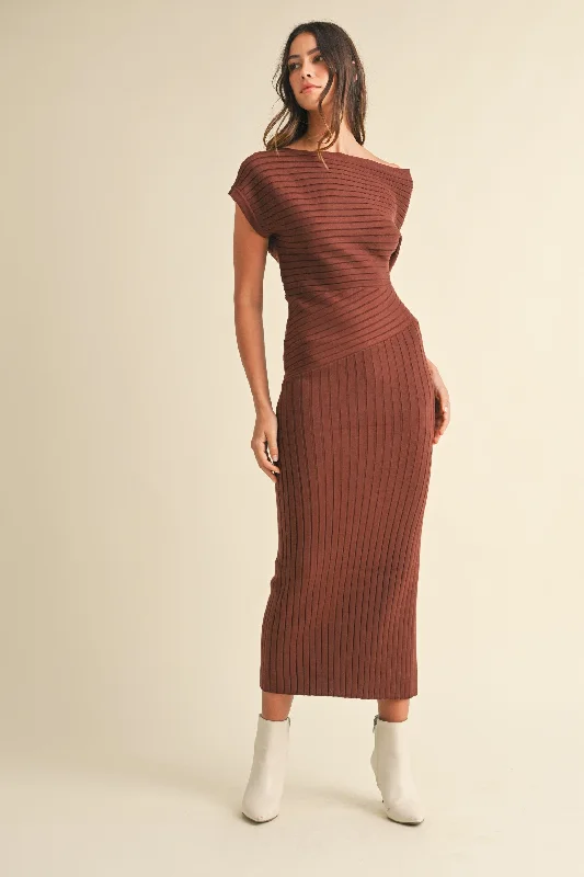 Something Else Maxi Dress: Brown Trendy Short Sleeve Maxi Dress