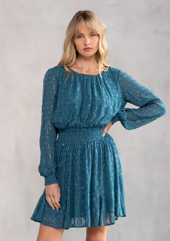 Breakaway Chiffon Mini Dress Fashionable Boho-Chic Mini Dress