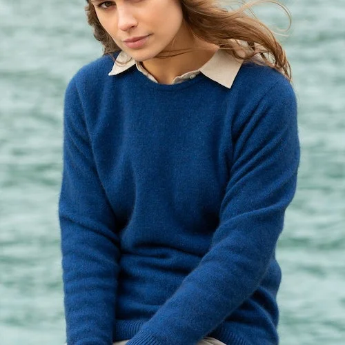 Noble Wilde Women's Plain Crew Neck Jumper Silk Blend Satin Velvet