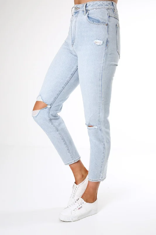 A 94 High Slim Jean Pamela Rip Fashionable Button-Front Jeans