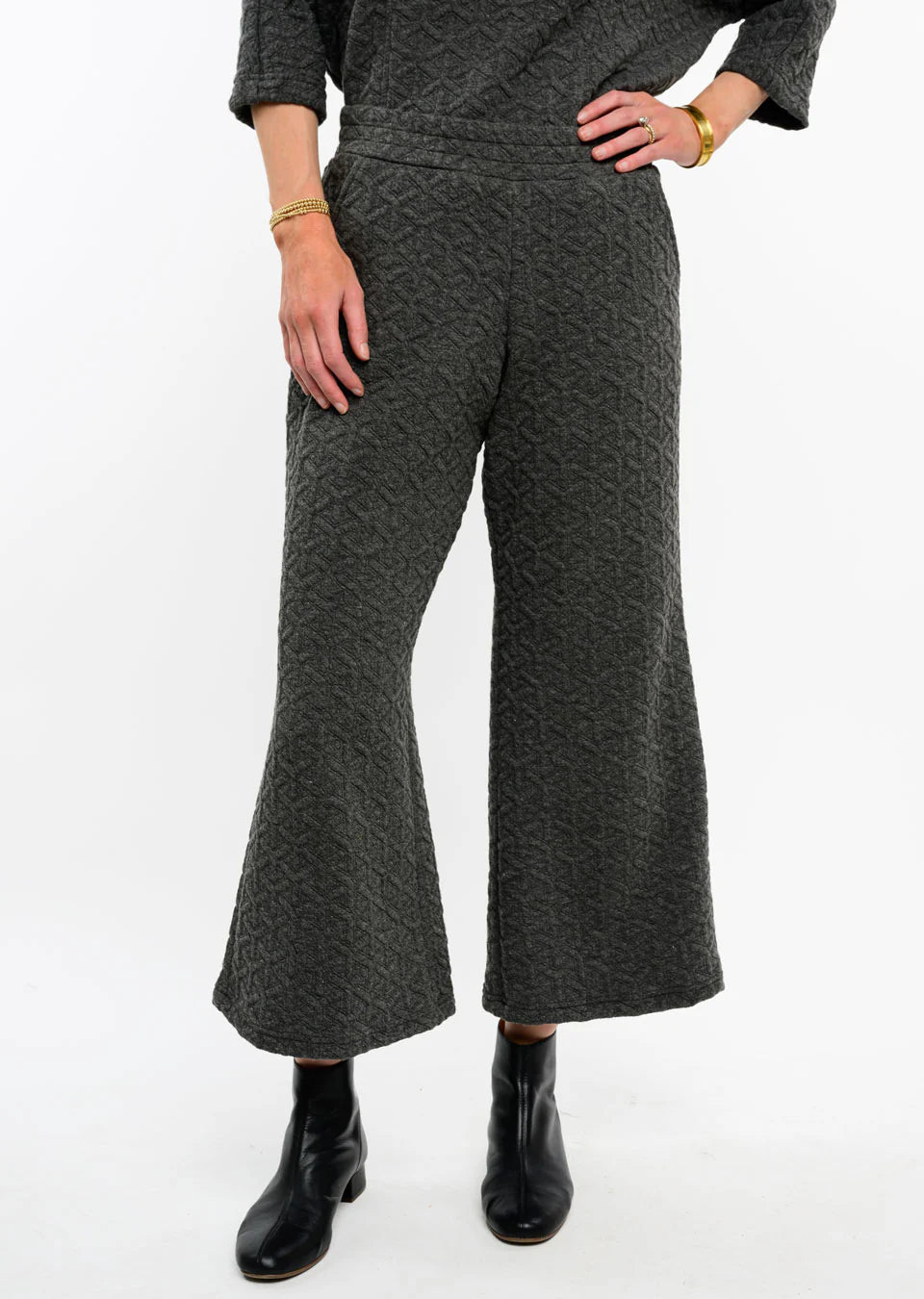 Ivy Jane Quilted Knit Pant Chic Slim Fit Pants