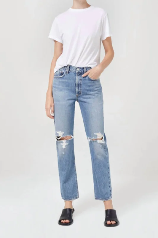 Mia Mid Rise Straight Jeans In Rule Cozy Stretch High-Waist Jeans
