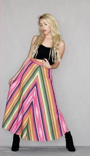 Silverado Chelsea Skirt in Rosarita pleated skirt texture