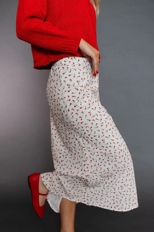 Tiptoe Skirt in Off White/Red ruffled skirt detail